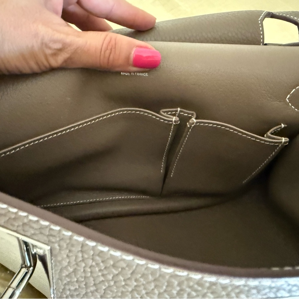 Hermès Taurillon Clemence Jypsiere 31 in Etoupe, great preowned condition - Picture 8 of 14